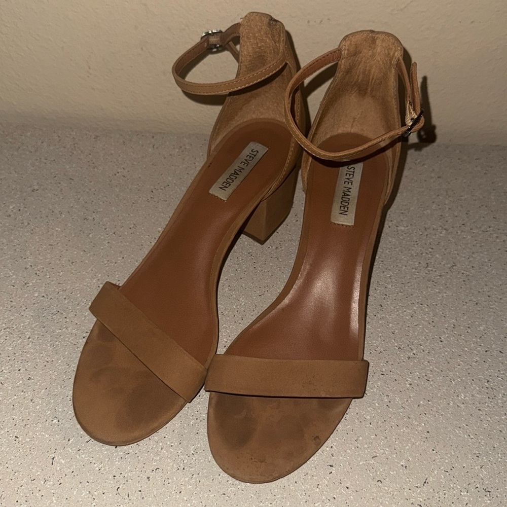 Steve Madden Tan Block Heel Sandals